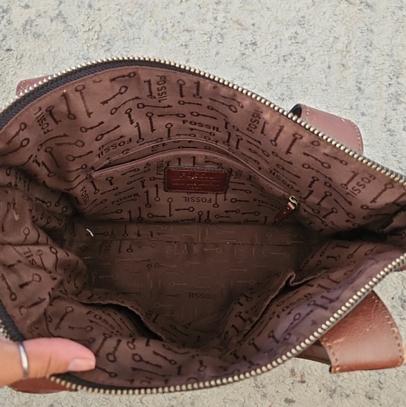 Fossil Long Live Vintage Gray And Brown Crackled Leather Reissue Bag - Picture 6 of 15